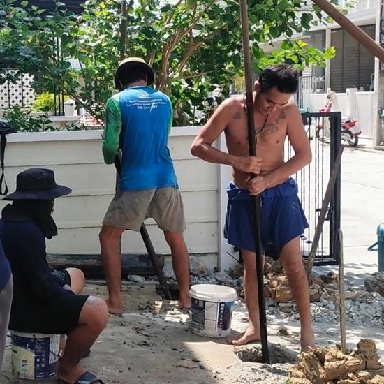 รับตอกเสาเข็มแรงคนหกเหลี่ยม ราคาถูก รับตอกเสาเข็มแรงคนหกเหลี่ยม ราคาถูก 